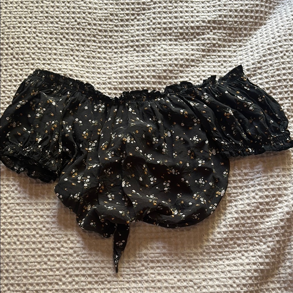 Floral Off-Shoulder Black Top